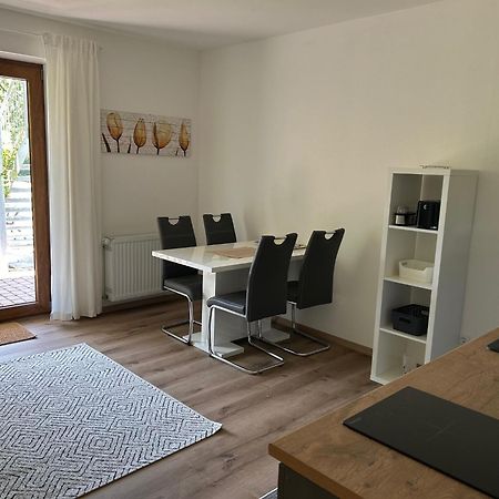 Ruhige Ferienwohnung Mit Terrasse Fuer 2 Personen Vohenstrauss Eksteriør billede